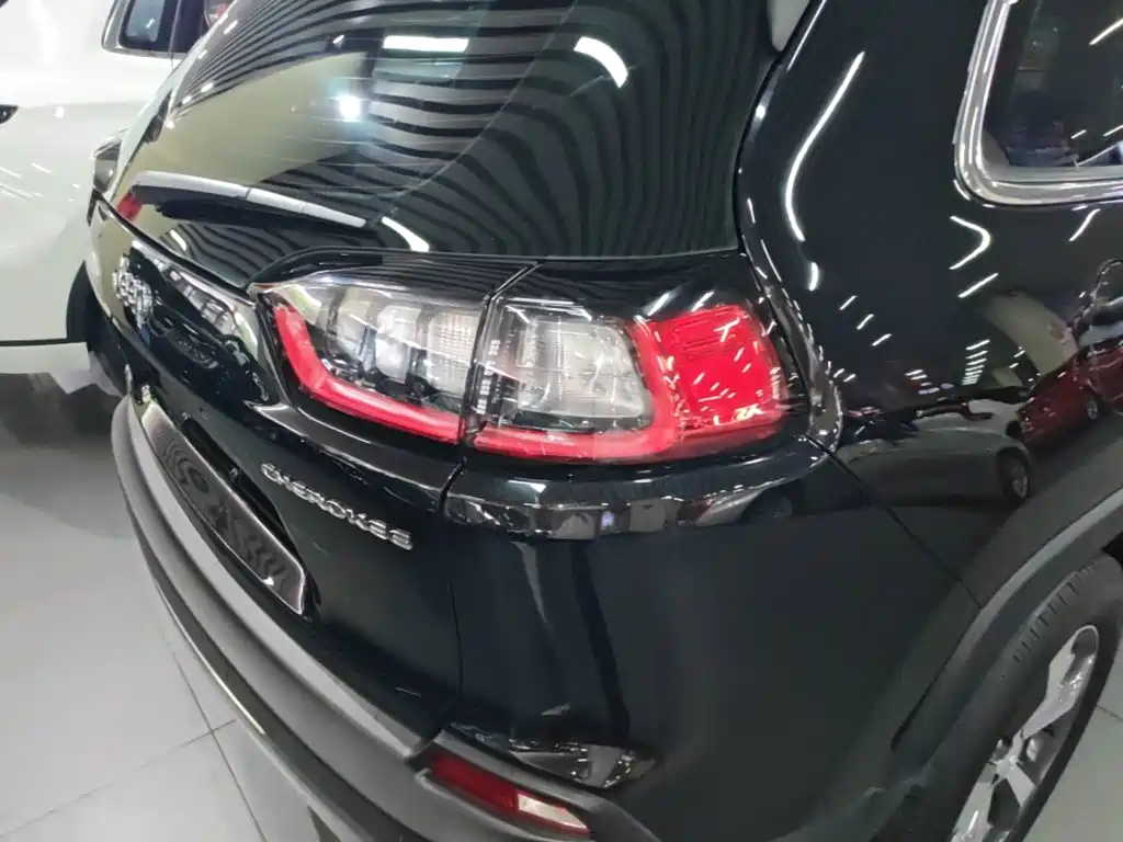 Jeep Cherokee 2021 2020 2.0T AWD Elite Edition