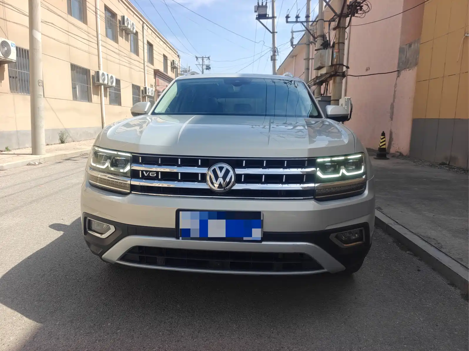 Photo 2 - Volkswagen Teramont