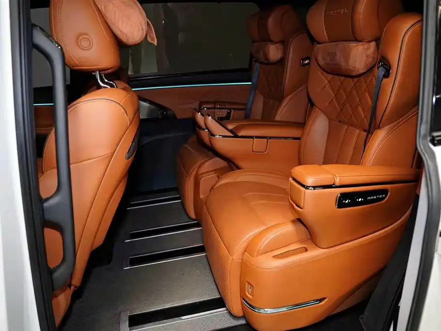  GAC Trumpchi Trumpchi Xiangwang M8 2025 Model QianKun Series Ultra First Class 15