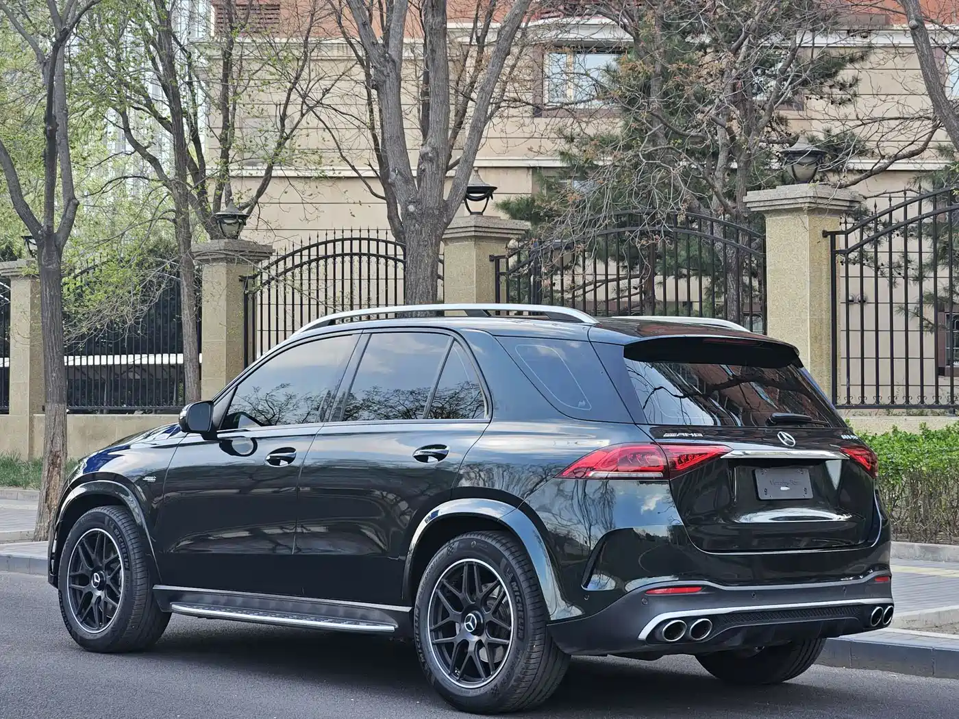 MERCEDES-BENZ GLE AMG