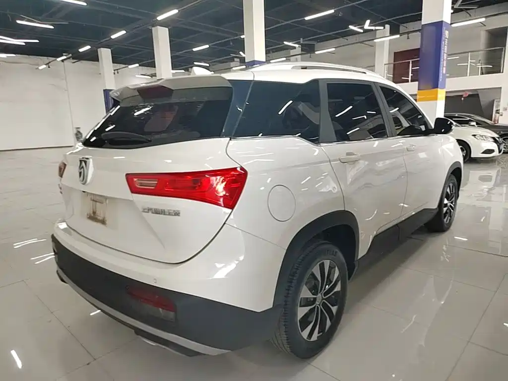Baojun 530 2021 2021 Global Vehicle Anniversary Edition 1.5T CVT Premium Connected 5-seater
