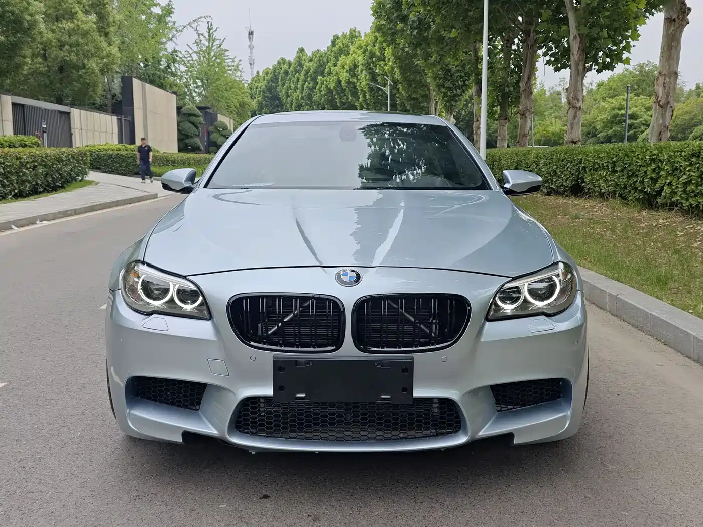 BMW M5 2012 M5 фото 2