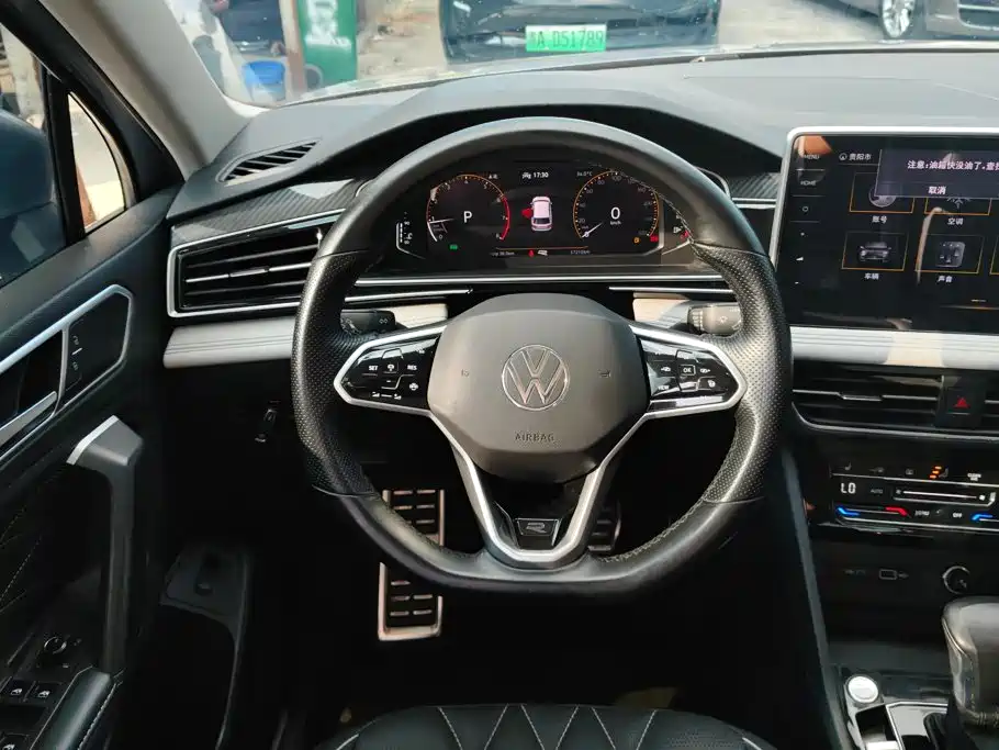 Фото 15 - Volkswagen Tiguan L