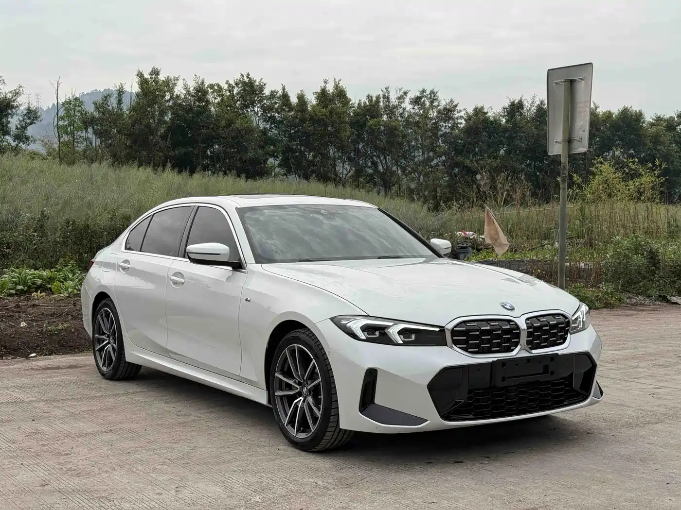 BMW 3 Series 2024 325Li M Sport Package фото 20