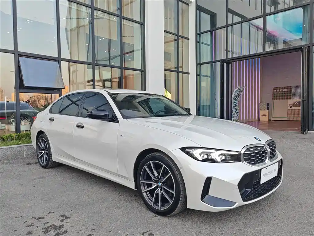 BMW 3 Series 2024 325Li M Sport Package фото 5