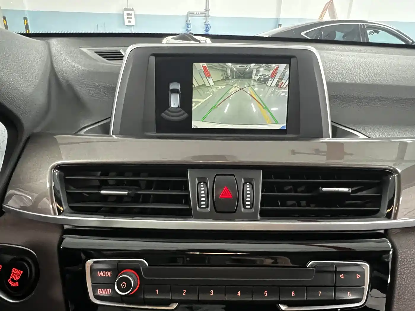 BMW X1 2018 sDrive18Li Premium Model фото 5