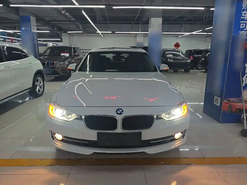 Фото 3 - BMW 3 Series
