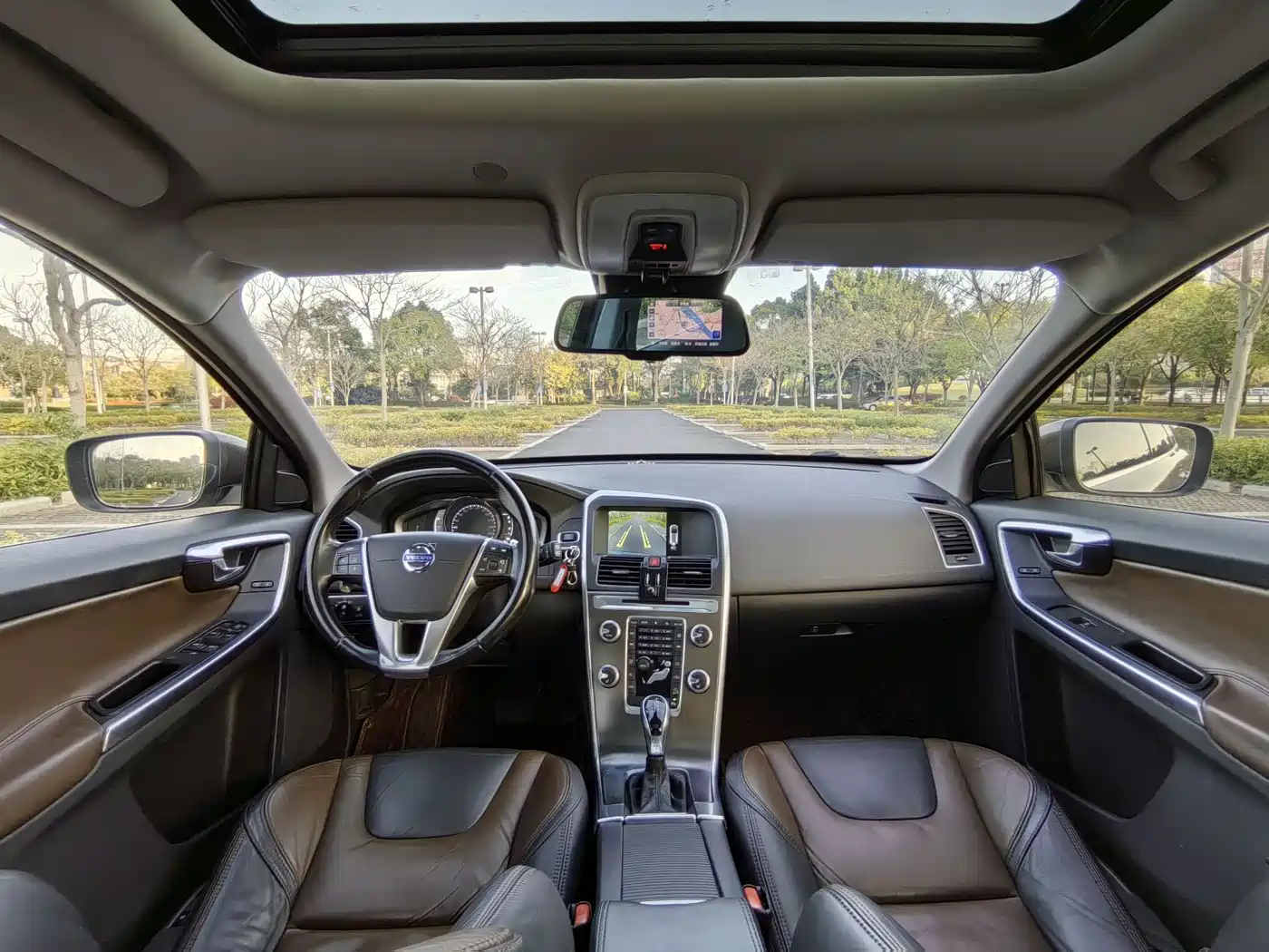 Volvo XC60 (Import) 2014 2015 T6 Momentum