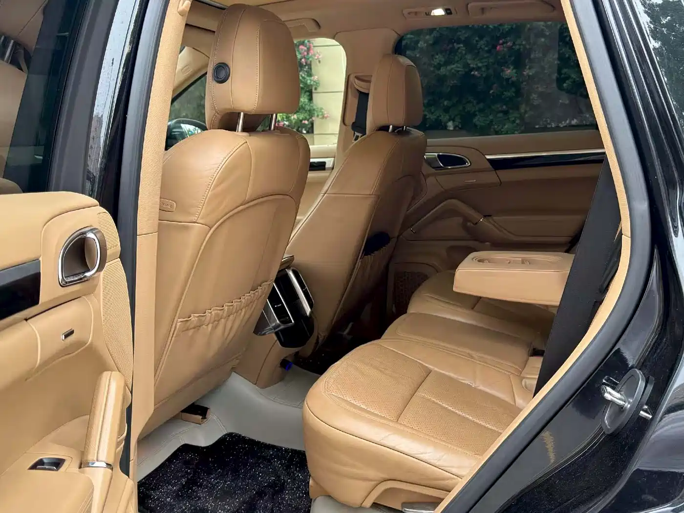 Porsche Cayenne 2014 Cayenne Platinum Edition 3.0T фото 9