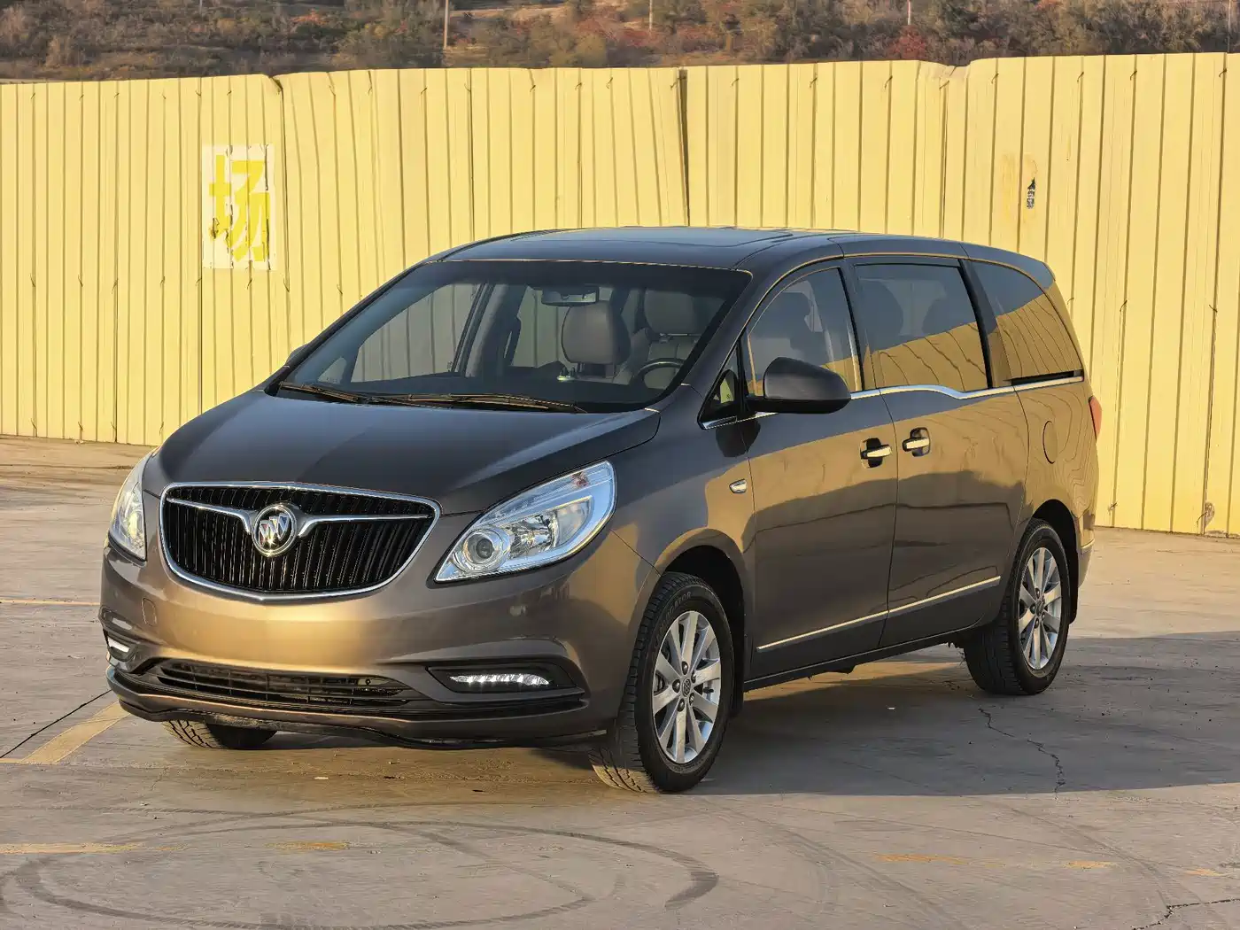 Buick GL8 2017 — пригон из Китая