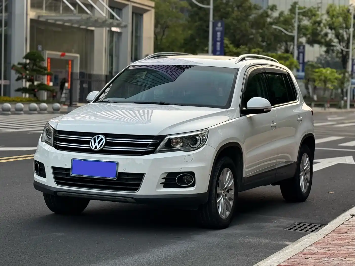 Volkswagen Tiguan 2010 2.0TSI Automatic AWD Flagship