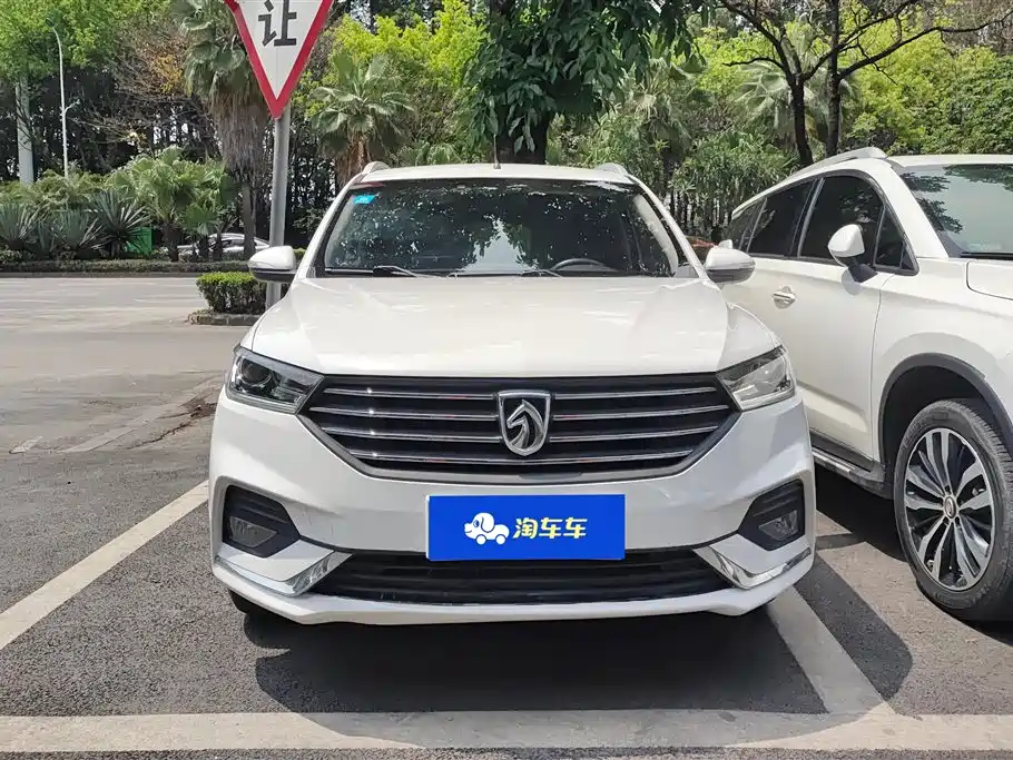 BAOJUN 360
