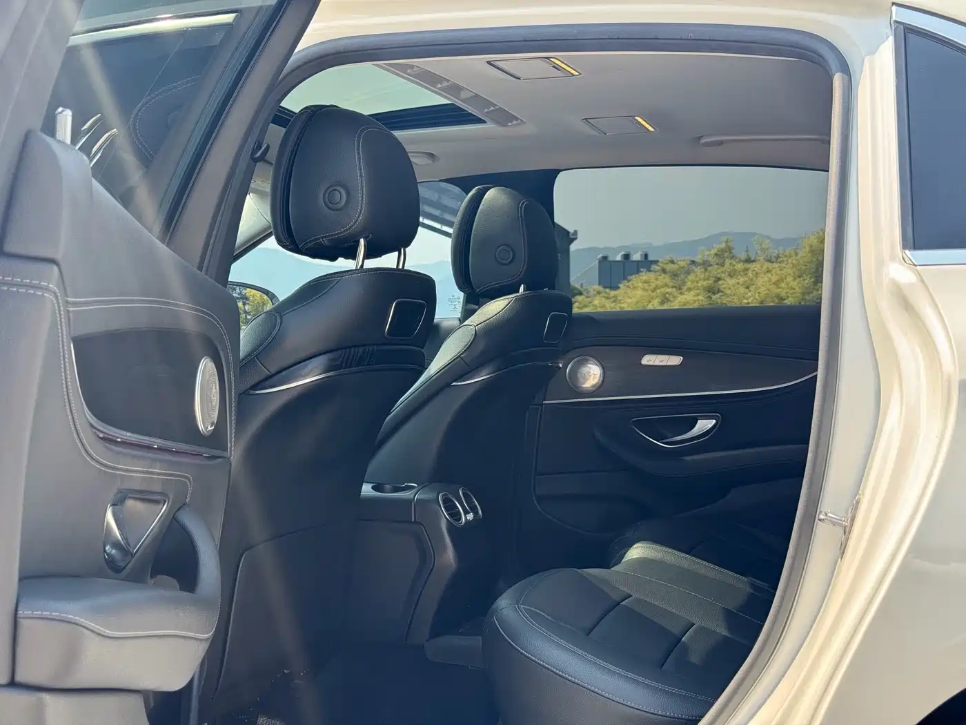 Mercedes-Benz E-Class 2018 Facelift E 200 L Sport фото 18
