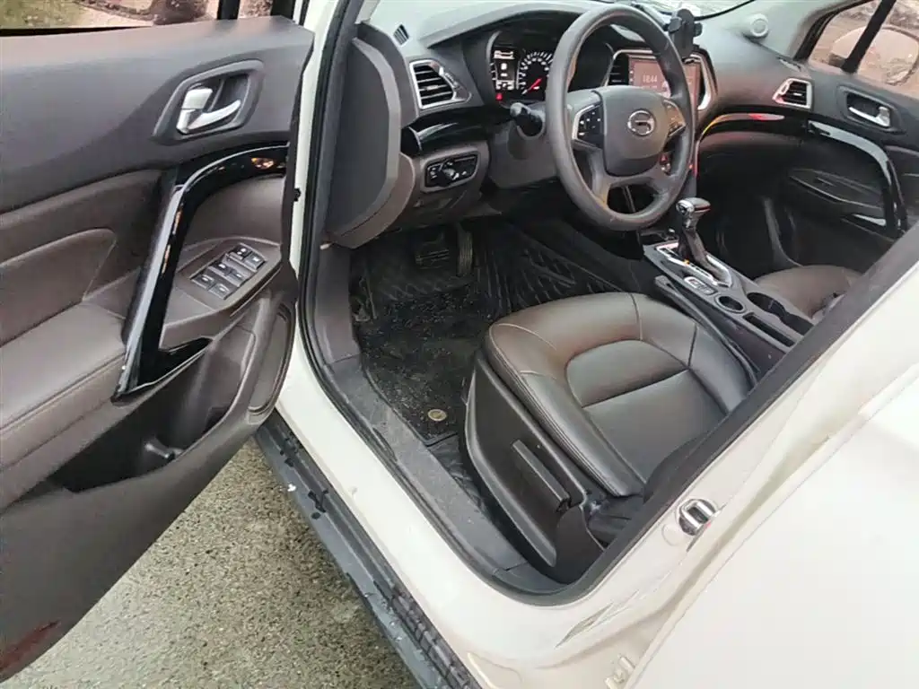 GAC Trumpchi Trumpchi GS4 2017 235T G-DCT 2WD Elite фото 23