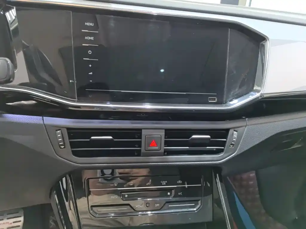 Volkswagen Tayron 2020 330TSI 2WD Luxury Smart Edition 13