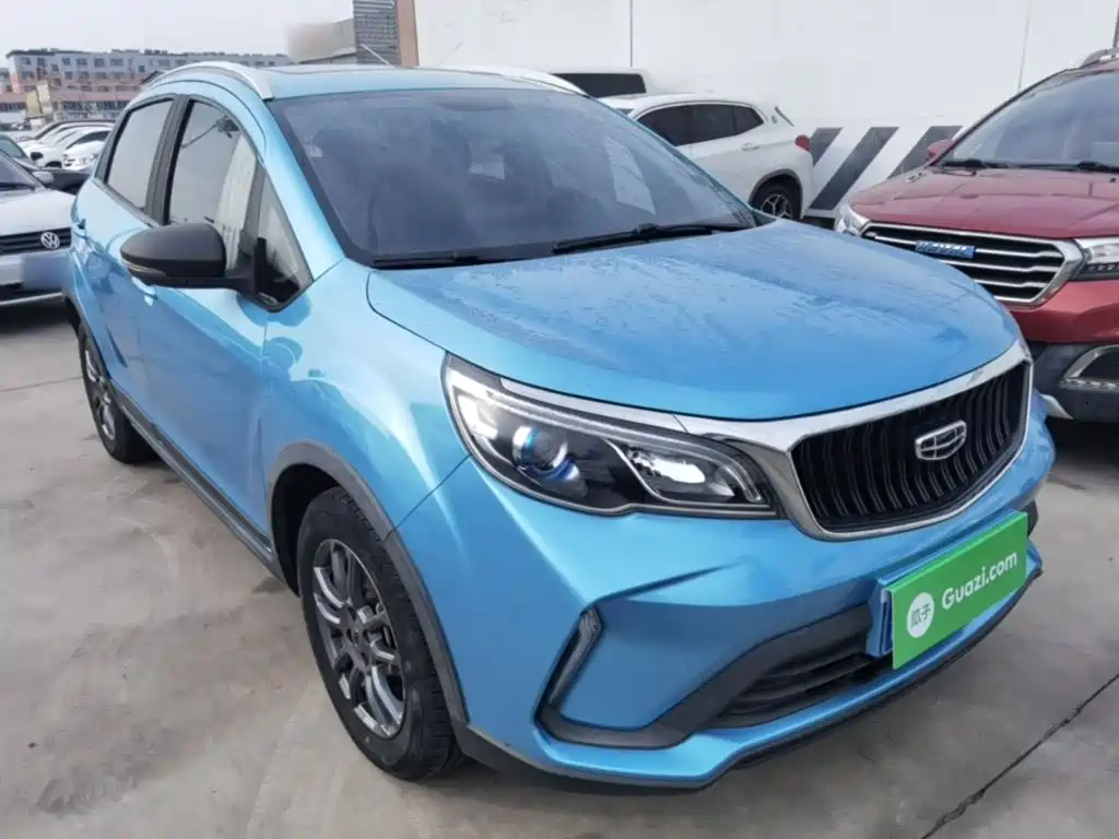 Фото 4 - Geely Vision X3