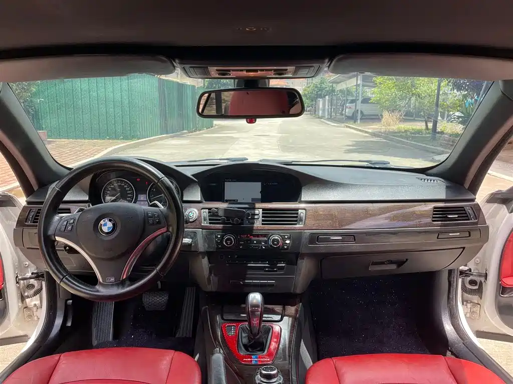 BMW 3 Series (Import) 2011 330i Convertible Coupe фото 5