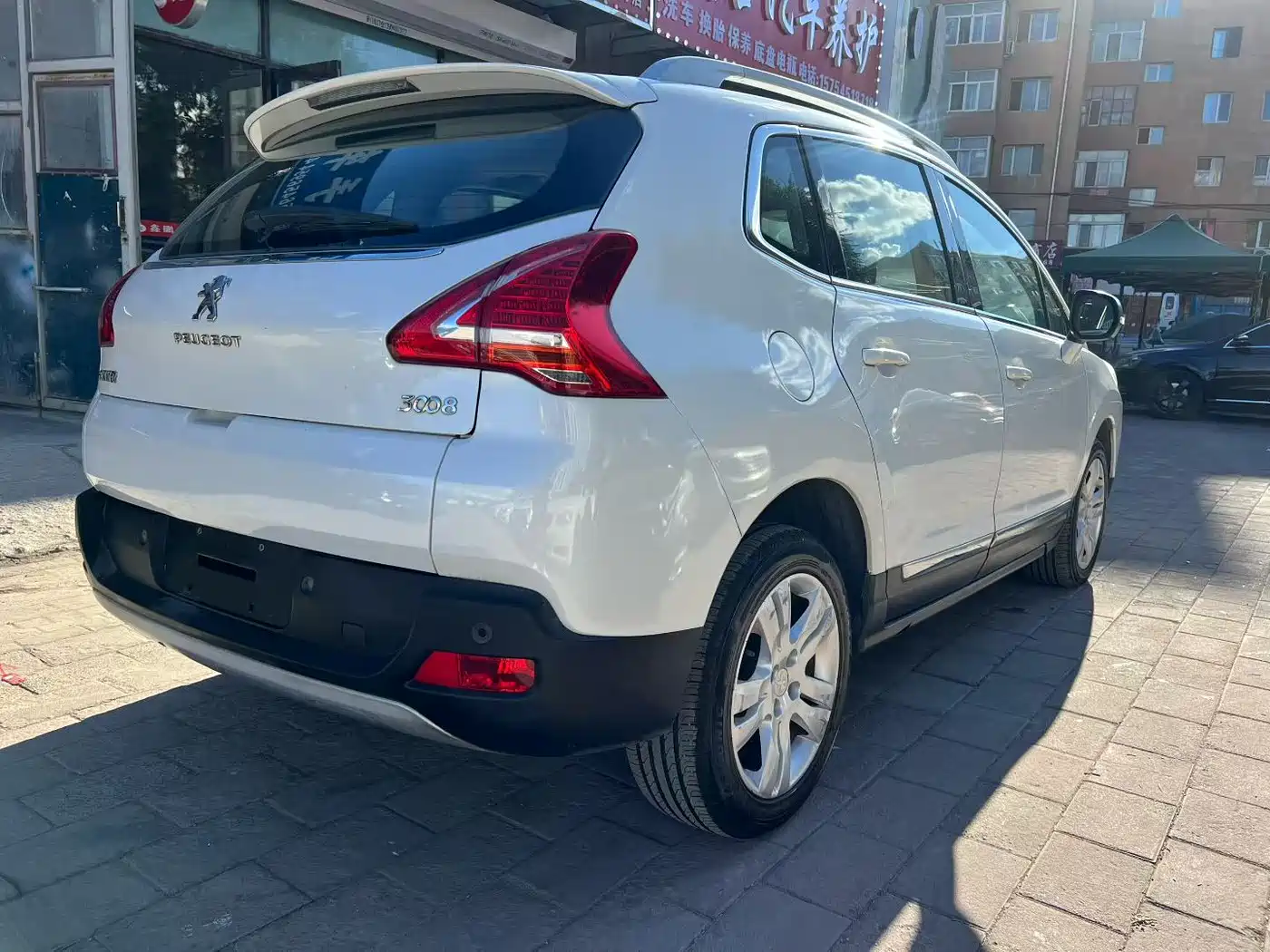 Peugeot 3008 2015 2.0L Automatic Trend Edition фото 4