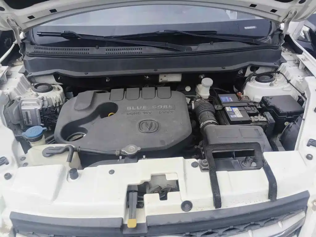 Фото 3 - Changan CS35