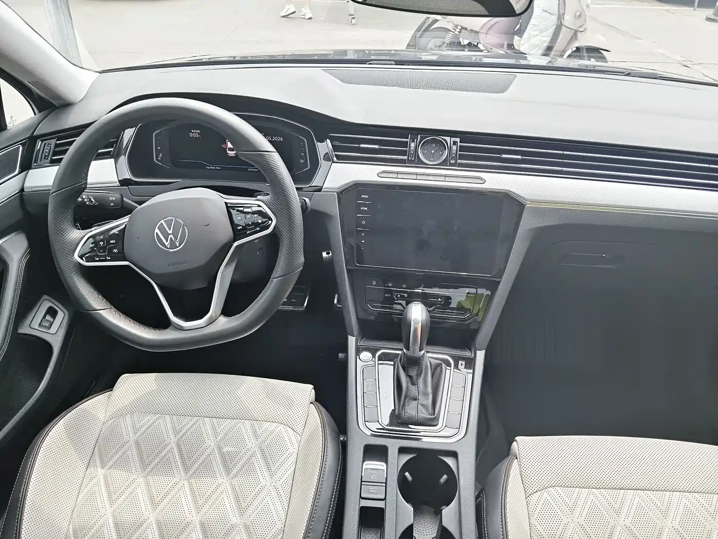 Volkswagen Magotan 2023 2 Million Units Anniversary Edition 330TSI DSG Leading Type фото 10