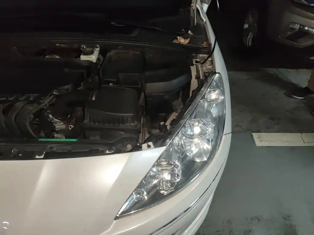 Peugeot 408 2013 2.0L Automatic Comfort Edition фото 22