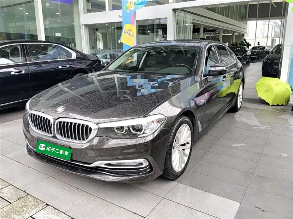 BMW 5 Series 2018 525Li M Sport Package фото 3