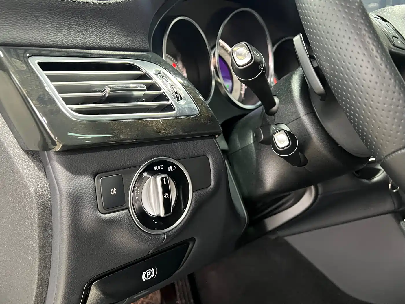 Mercedes-Benz CLS 2012 CLS 300 CGI фото 18