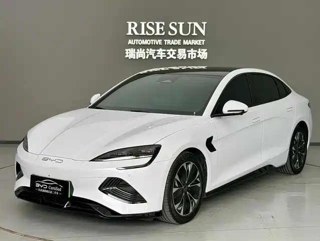 BYD Seal Чемпион, 550km, Премиум