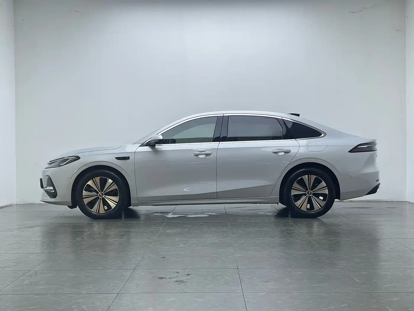 Geely Galaxy Galaxy A7 2025 2025 EM-i 150km Explorer+ Edition