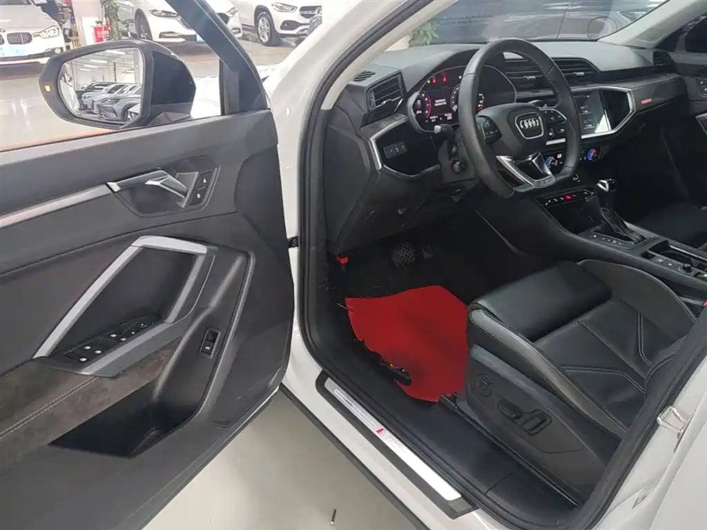 Audi Q3 Sportback 2020 40 TFSI Fashion фото 16