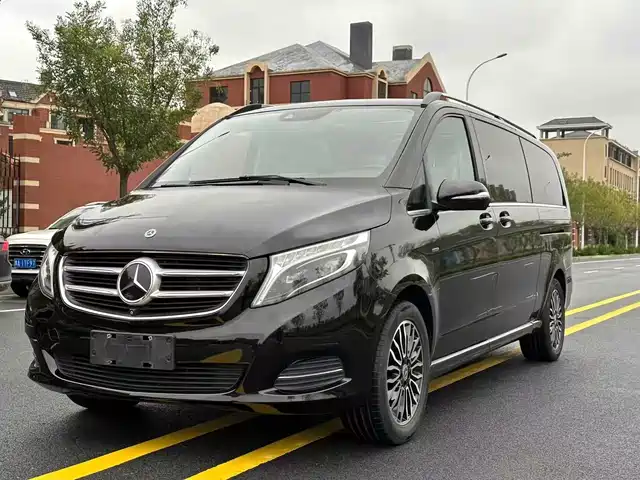 MERCEDES-BENZ V CLASS