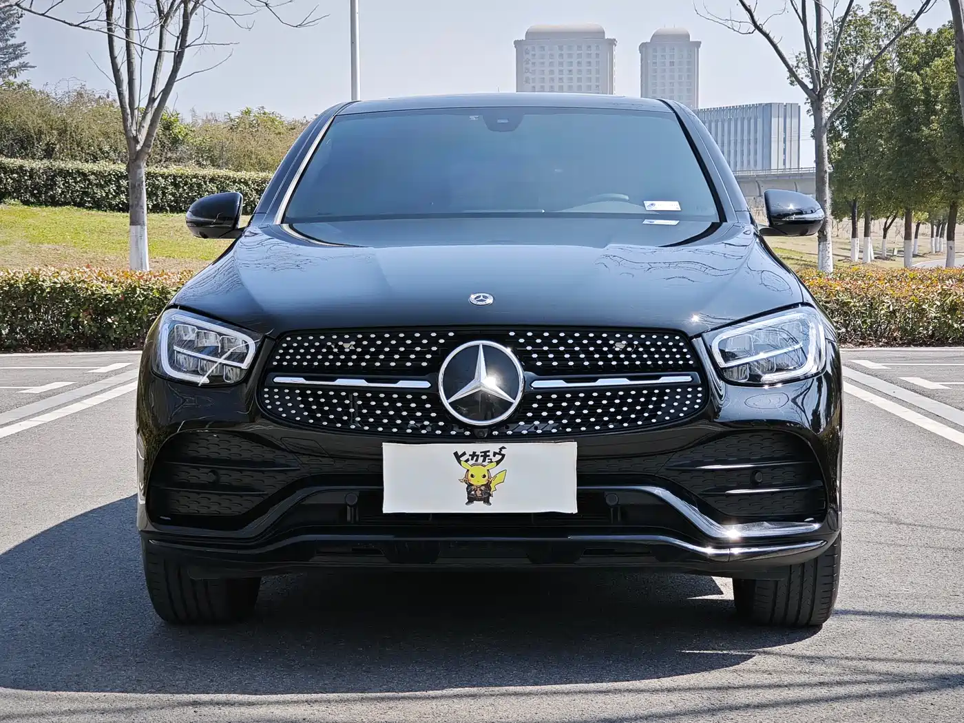 Mercedes-Benz GLC Coupe 2023 Model GLC 260 4MATIC Coupe SUV фото 2