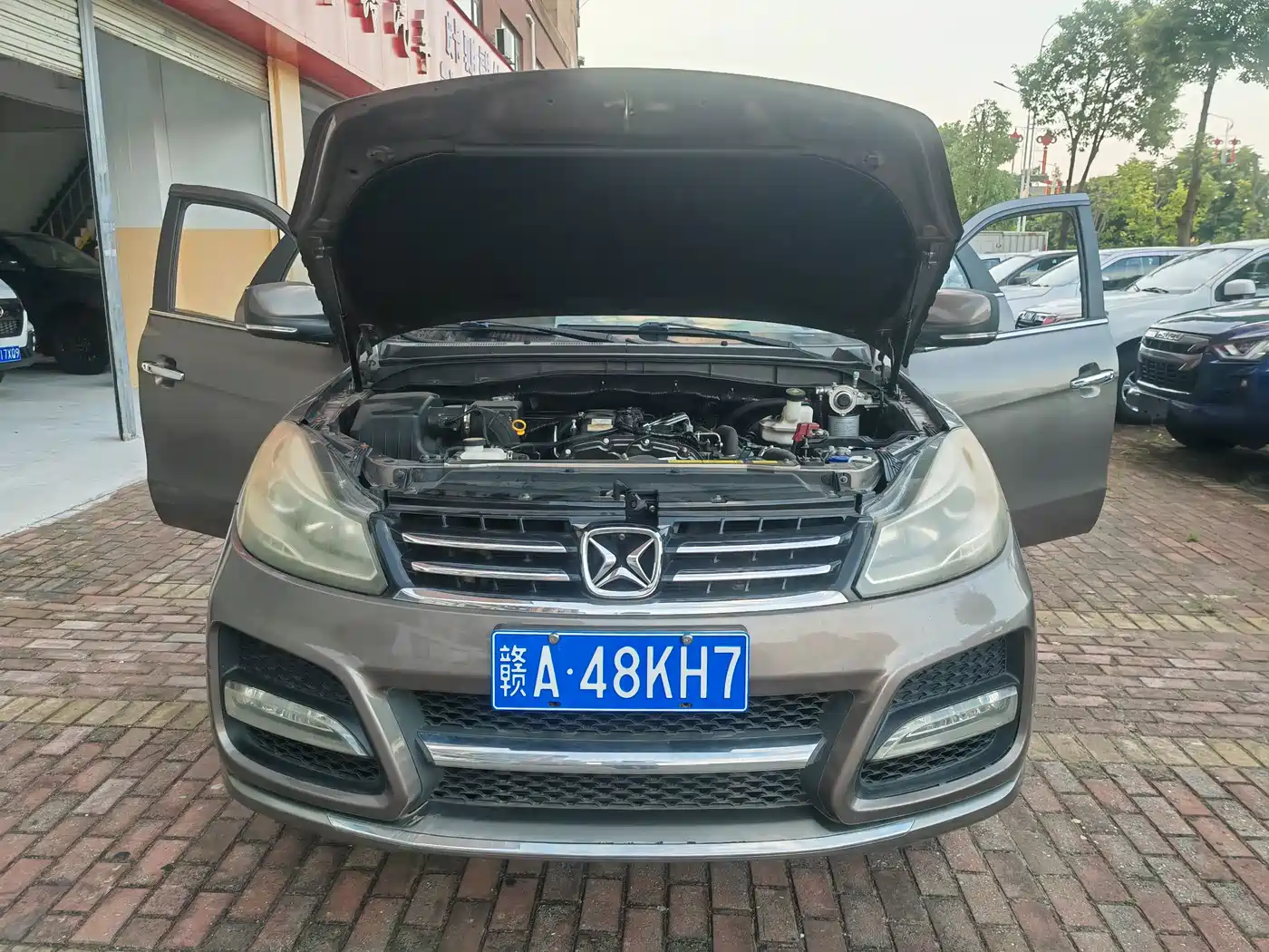 Jiangling Yusheng S350 2014 2013 2.4T Automatic 4WD Diesel Premium Luxury 5-seater