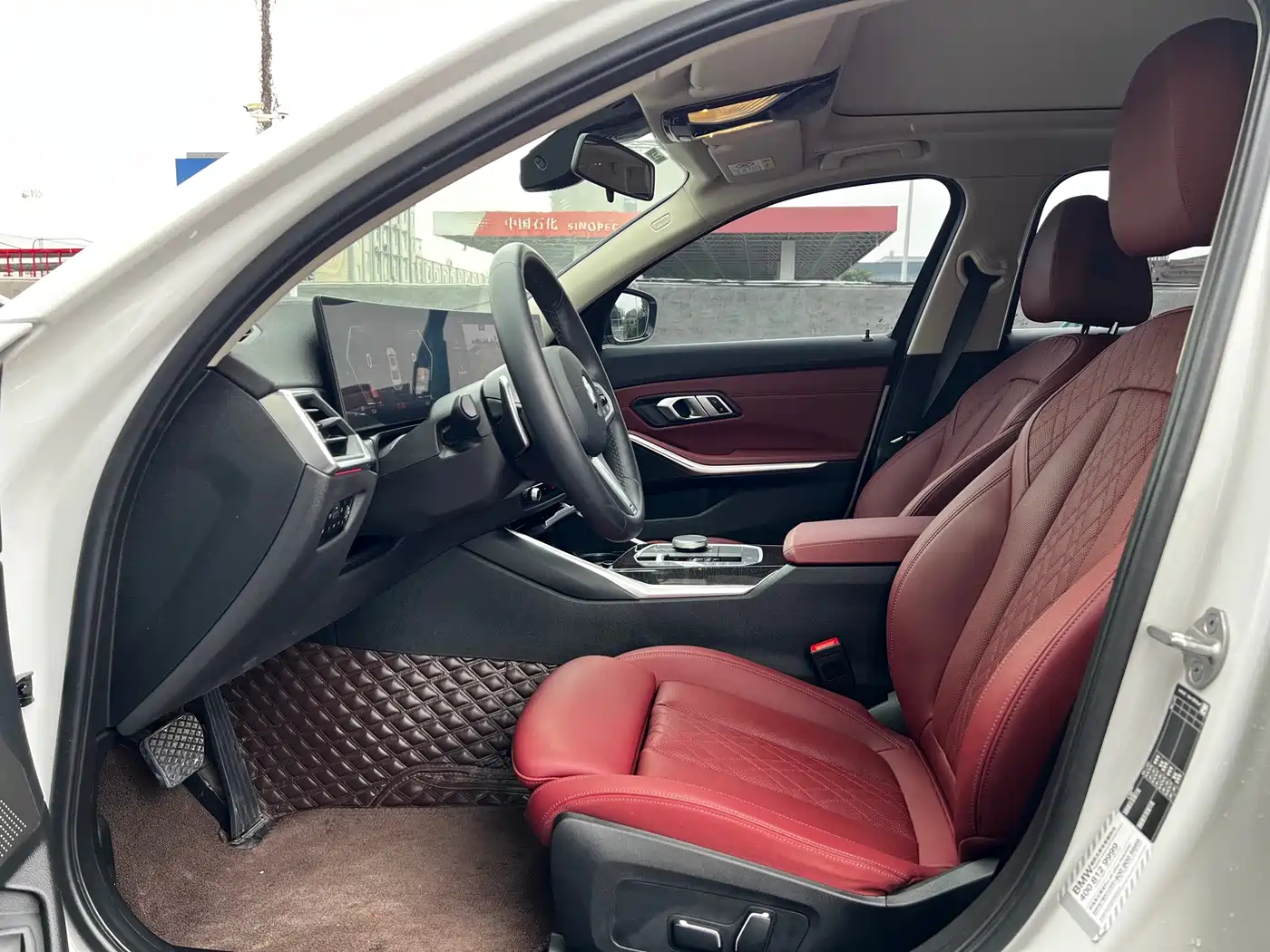 BMW 3 Series 2024 325Li M Sport Package фото 7