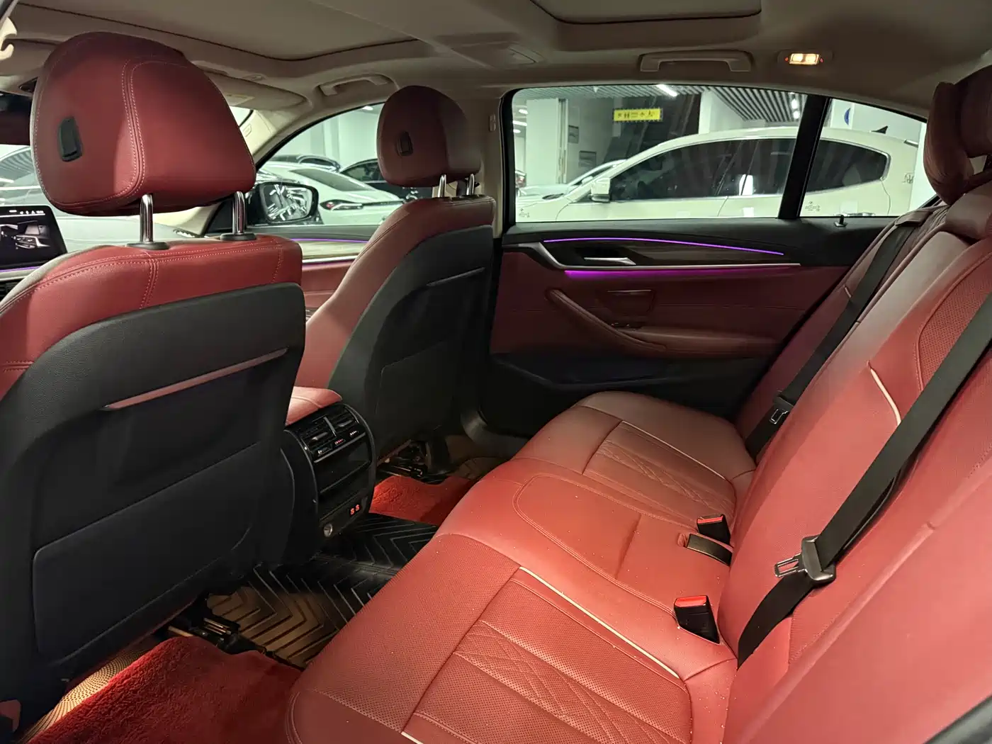 BMW 5 Series 2023 530Li Leading M Sport Package фото 14