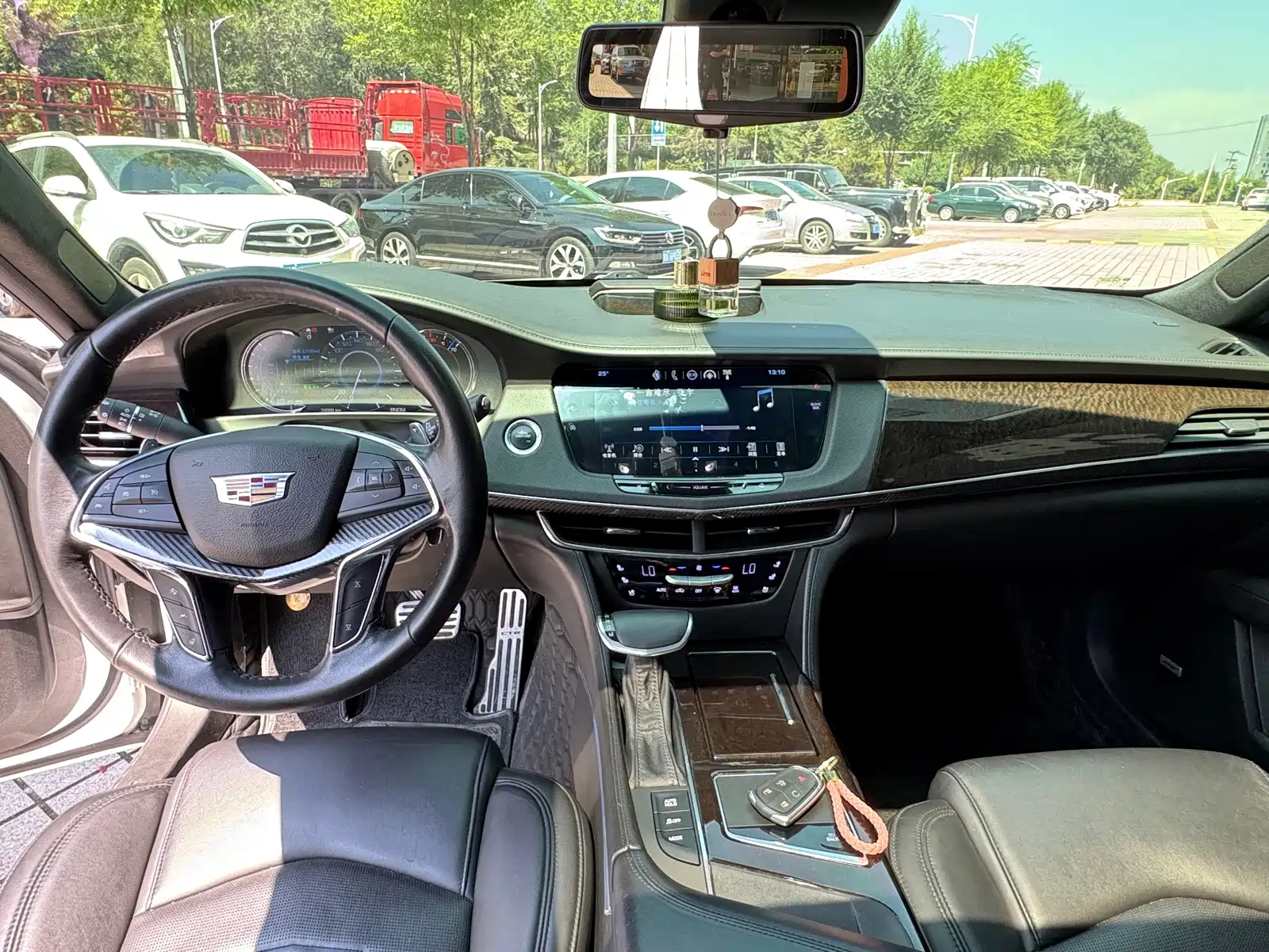 Фото 11 - Cadillac CT6