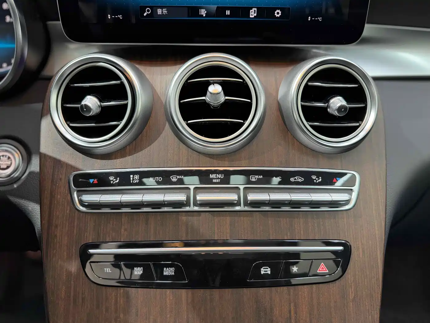 Mercedes-Benz GLC 2020 GLC 300 L 4MATIC Luxury фото 19