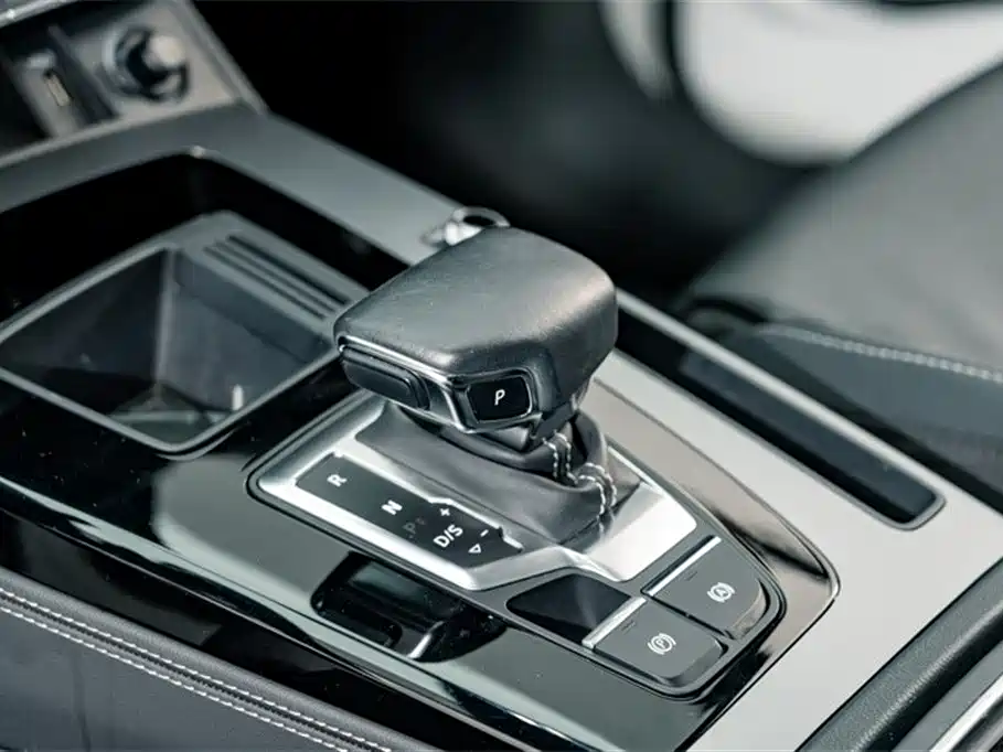Audi Q5L Sportback 2021 40 TFSI Fashion фото 16