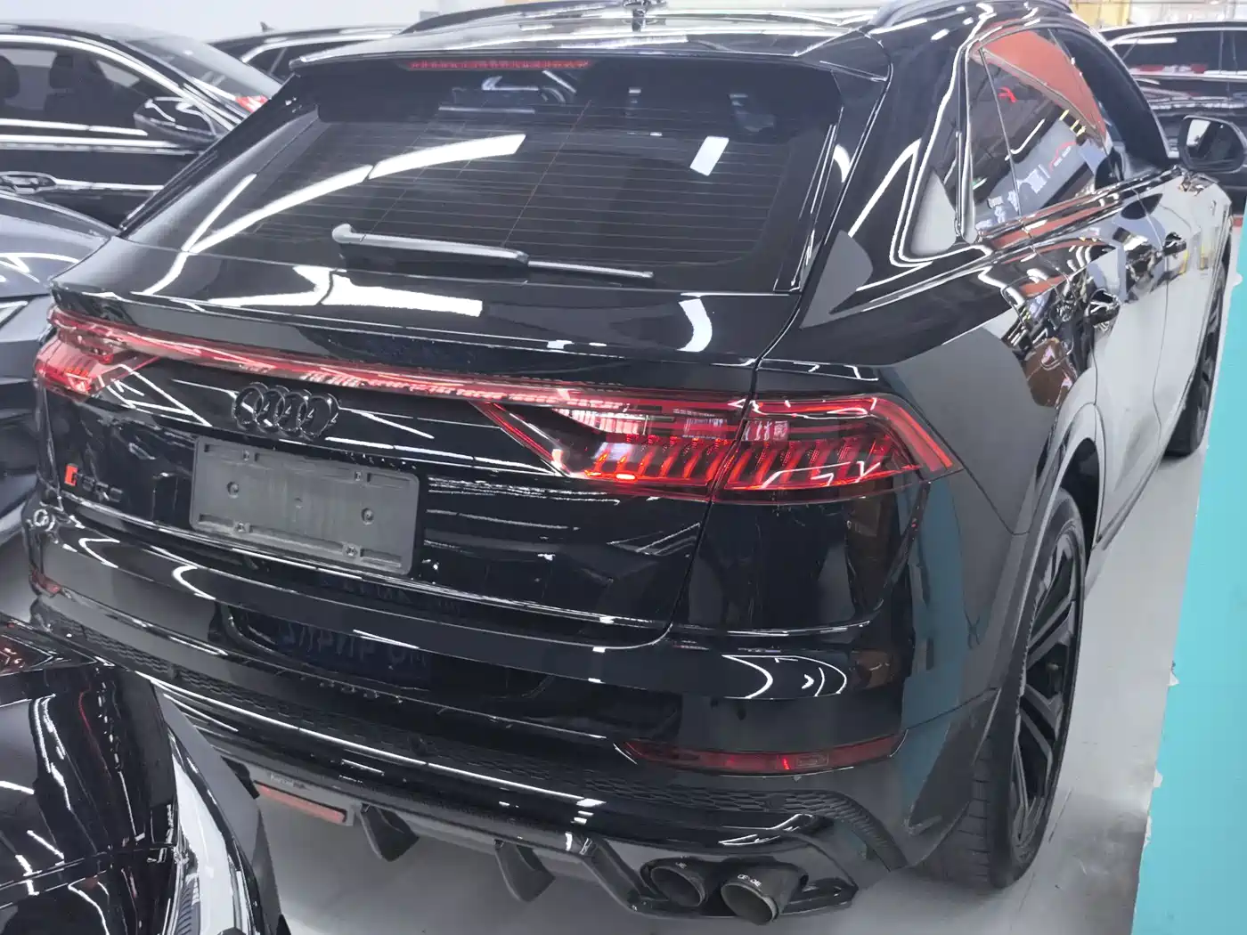 Audi Q8 2021 Model 55 TFSI Exclusive Dynamic фото 16