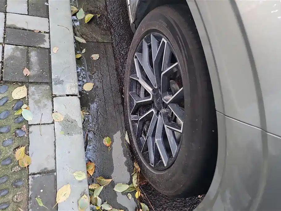 CHANGAN CHANGAN AUCHAN Z6