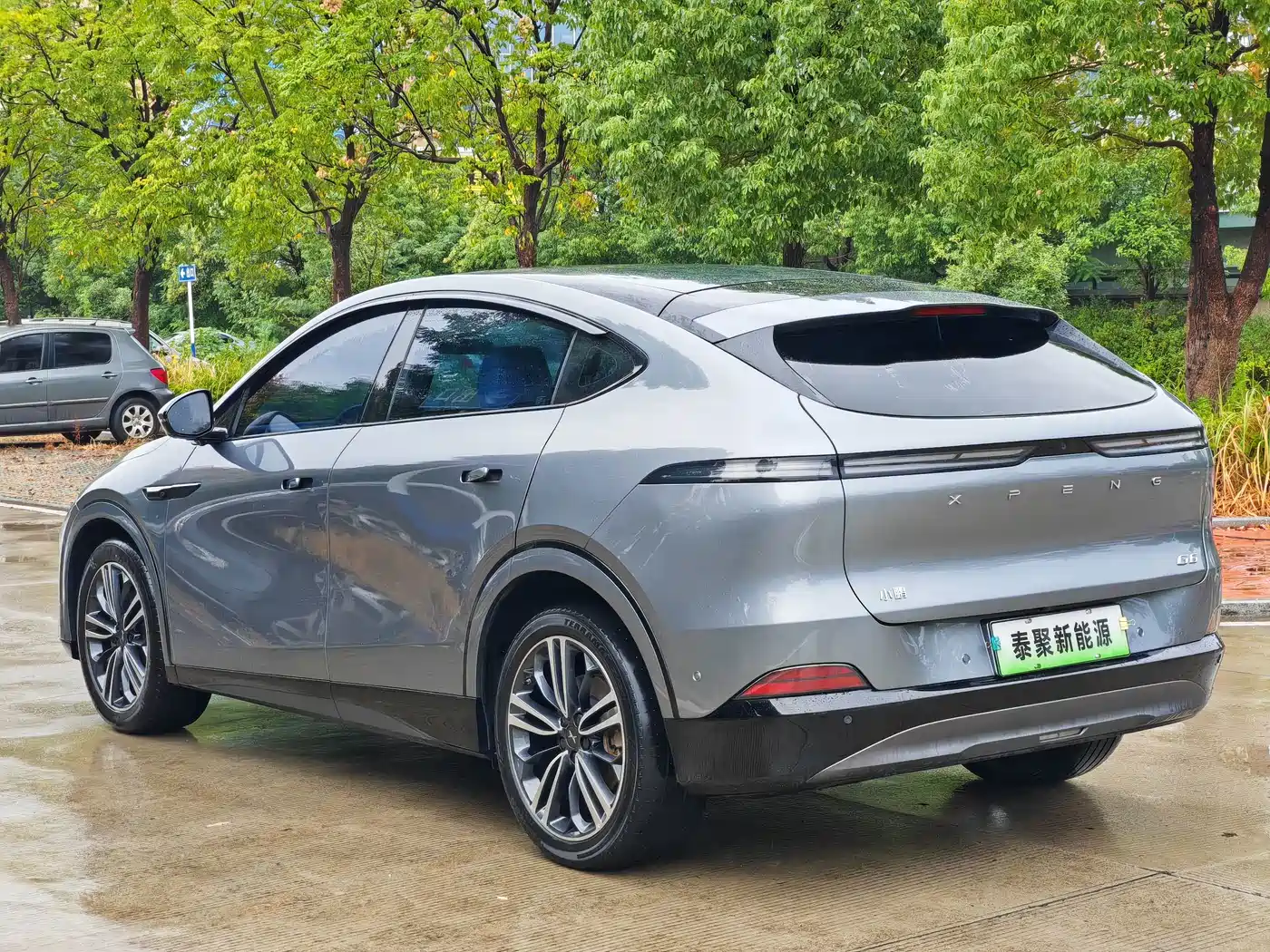 Photo 3 - XPeng G6