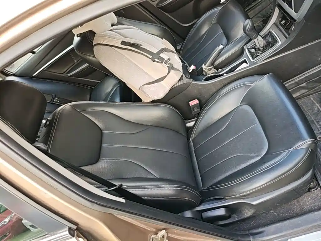 Geely Emgrand 2016 2016 Sedan 1.5L Manual Up Version