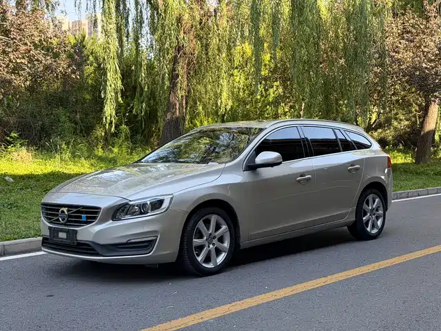 Volvo Volvo V60 2017 T4 Zhi Shang Edition China V