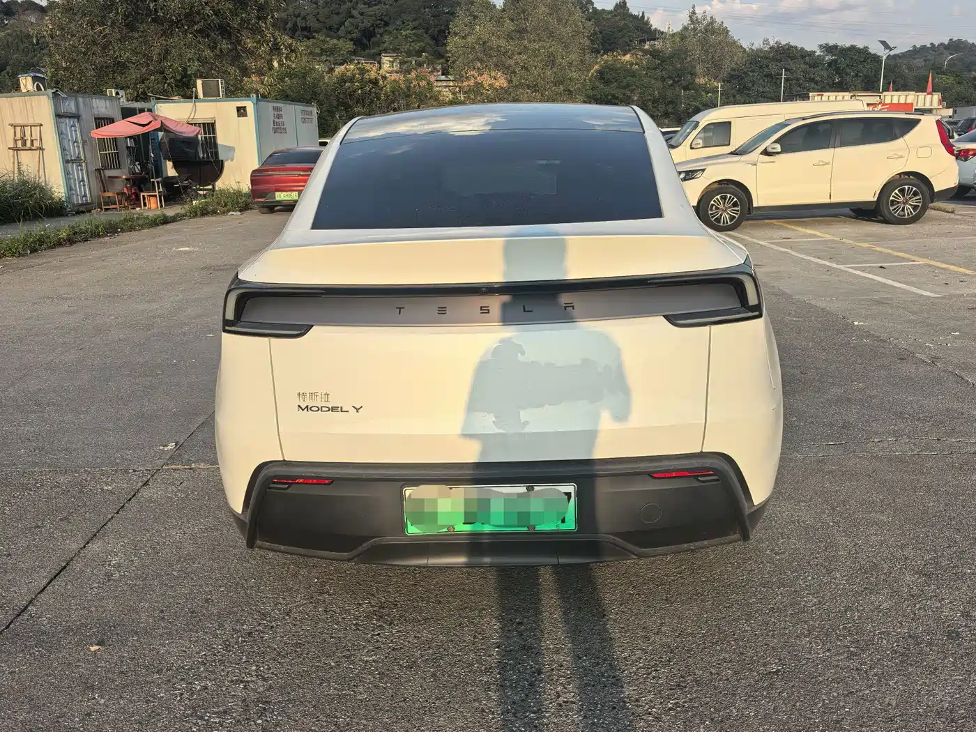 Tesla Model Y 2026 2025 Rear-Wheel Drive