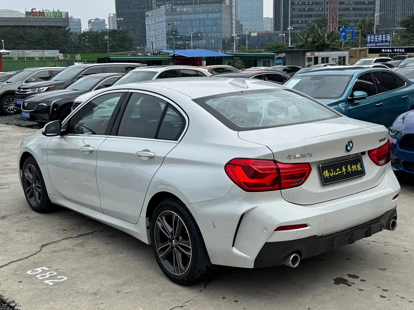 BMW 1 Series 2021 120i M Sport фото 3