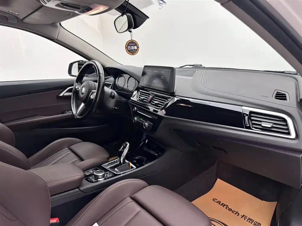 BMW 1 Series 2022 125i M Sport Shadow Edition фото 11