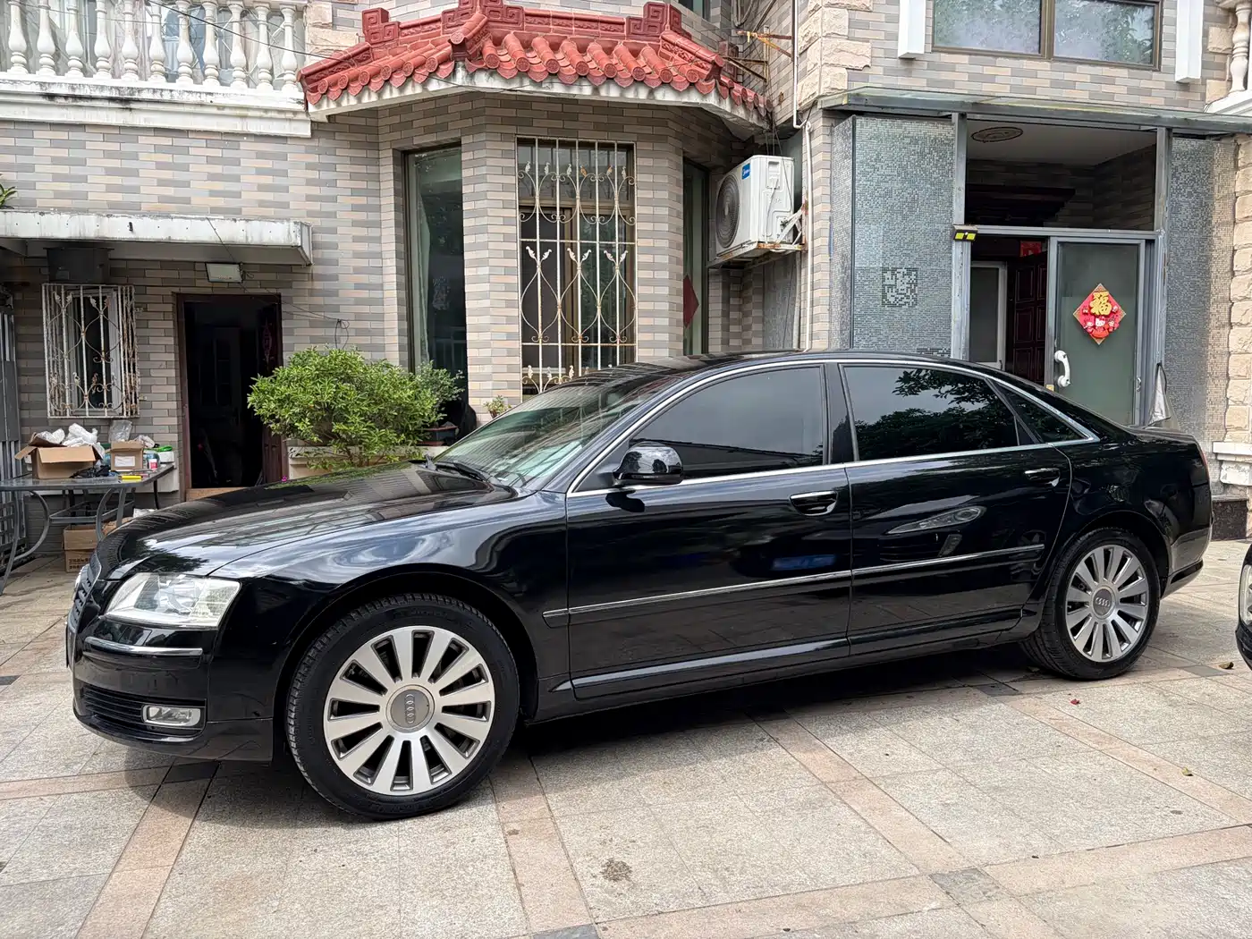 Audi A8 2009 Audi A8L 4.2 FSI quattro Premium фото 2
