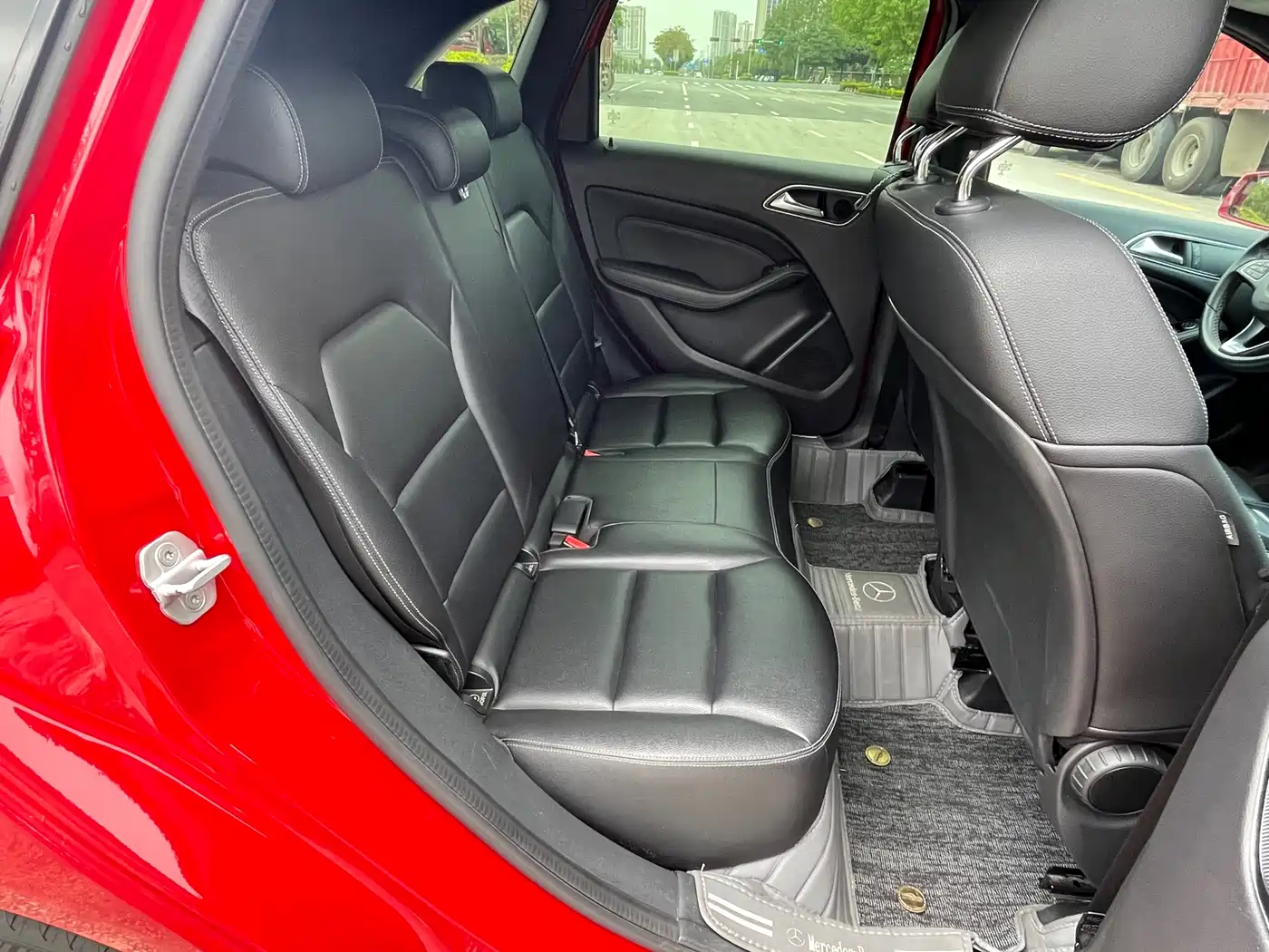 Mercedes-Benz B-Class 2017 B 200 Dynamic фото 13