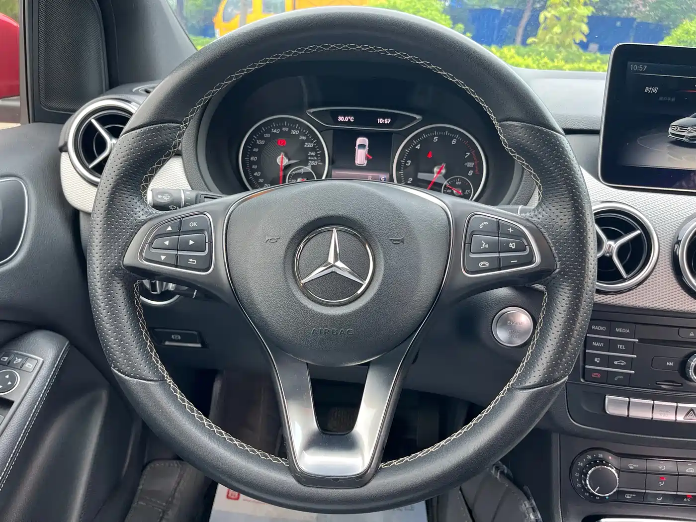 Mercedes-Benz B-Class 2017 B 200 Dynamic фото 20