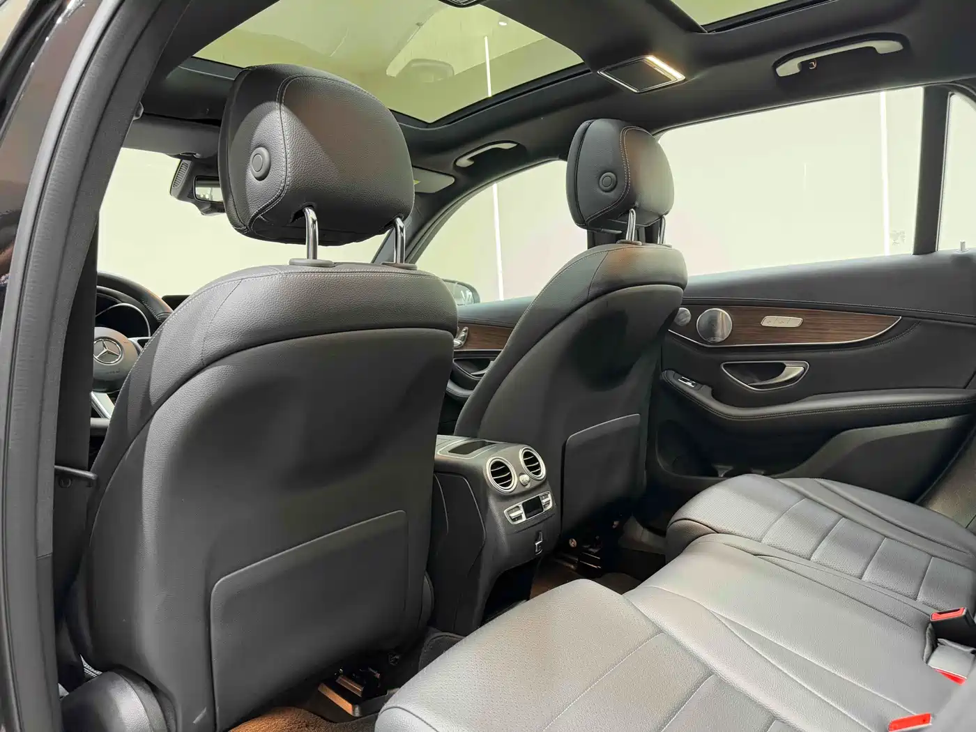 Mercedes-Benz GLC 2020 GLC 300 L 4MATIC Luxury фото 14